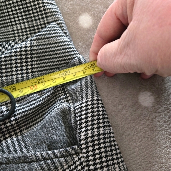 Modern Millennium Stretch Ankle Pant - Black Plaid Houndstooth - Size 24 - Picture 9 of 14